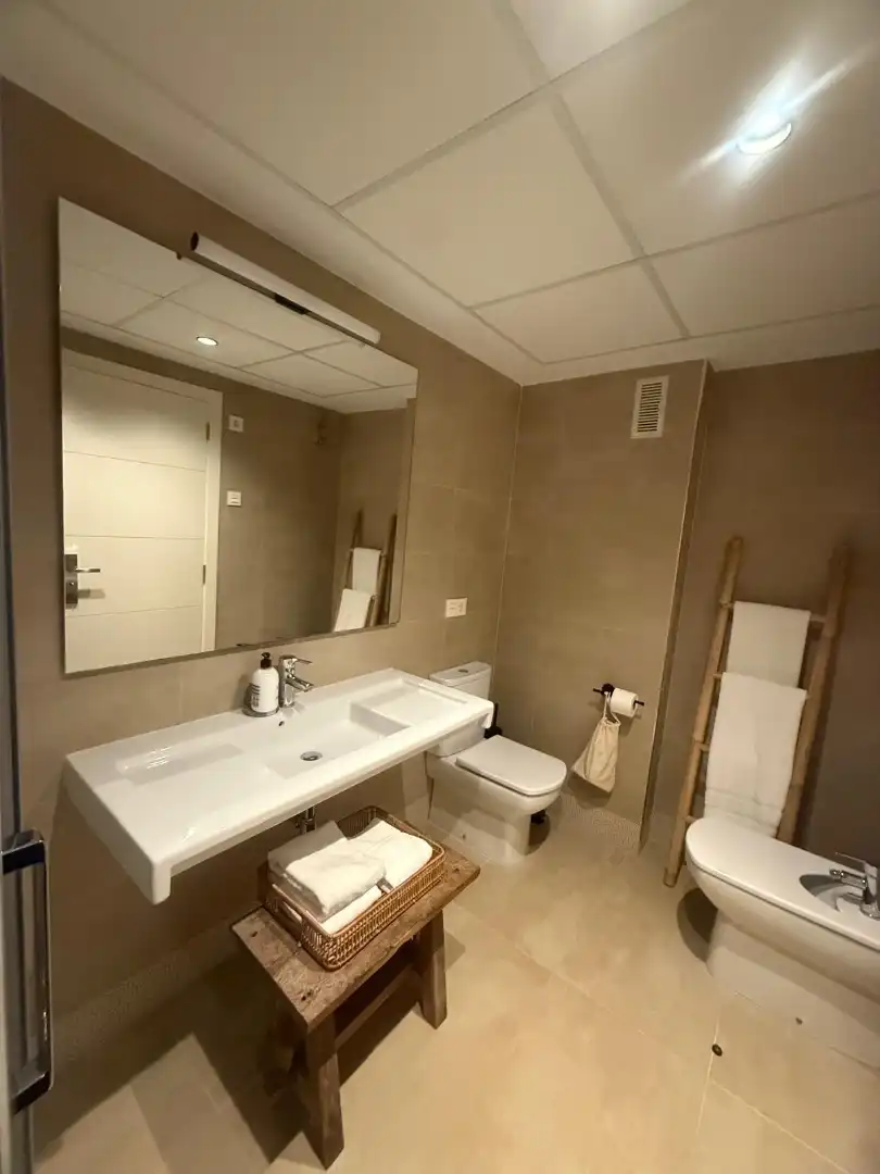 Baño de Piso en venta en Moraira con Aire acondicionado, Calefacción y Jardín privado