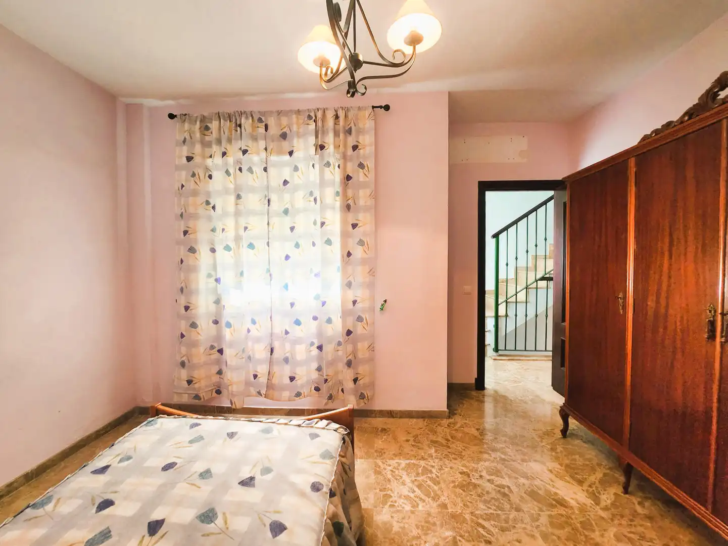 Bedroom of Detached homes for sale in Alcalá de Guadaira  with Air Conditioner, Terrace and Storage room