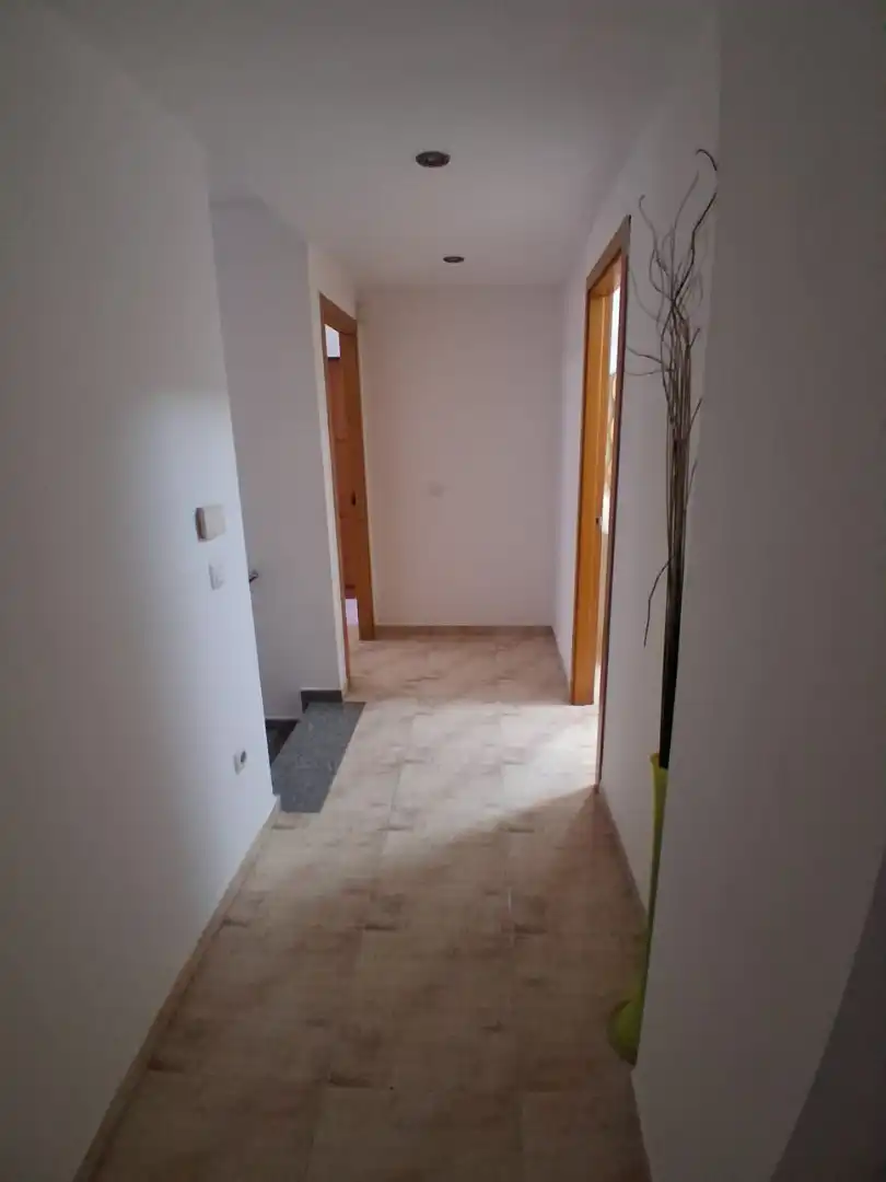 Maisonette zum Verkauf in Vinaròs mit Abstellraum und Balkon