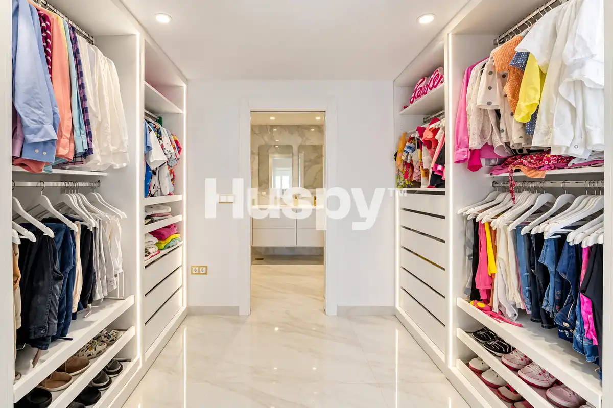 Semi-detached house with terrace for sale in Calle Liverpool, imagen 16