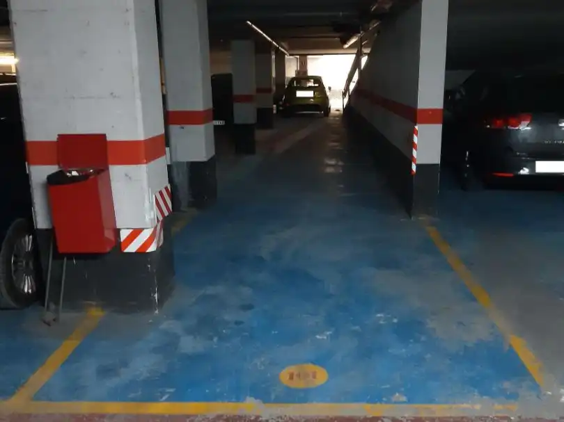 Parking of Garage for rent in Valencia