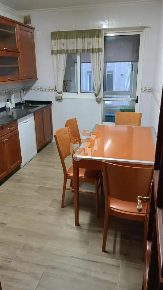 Flat with lift for sale in Alto del Castaño, imagen 2