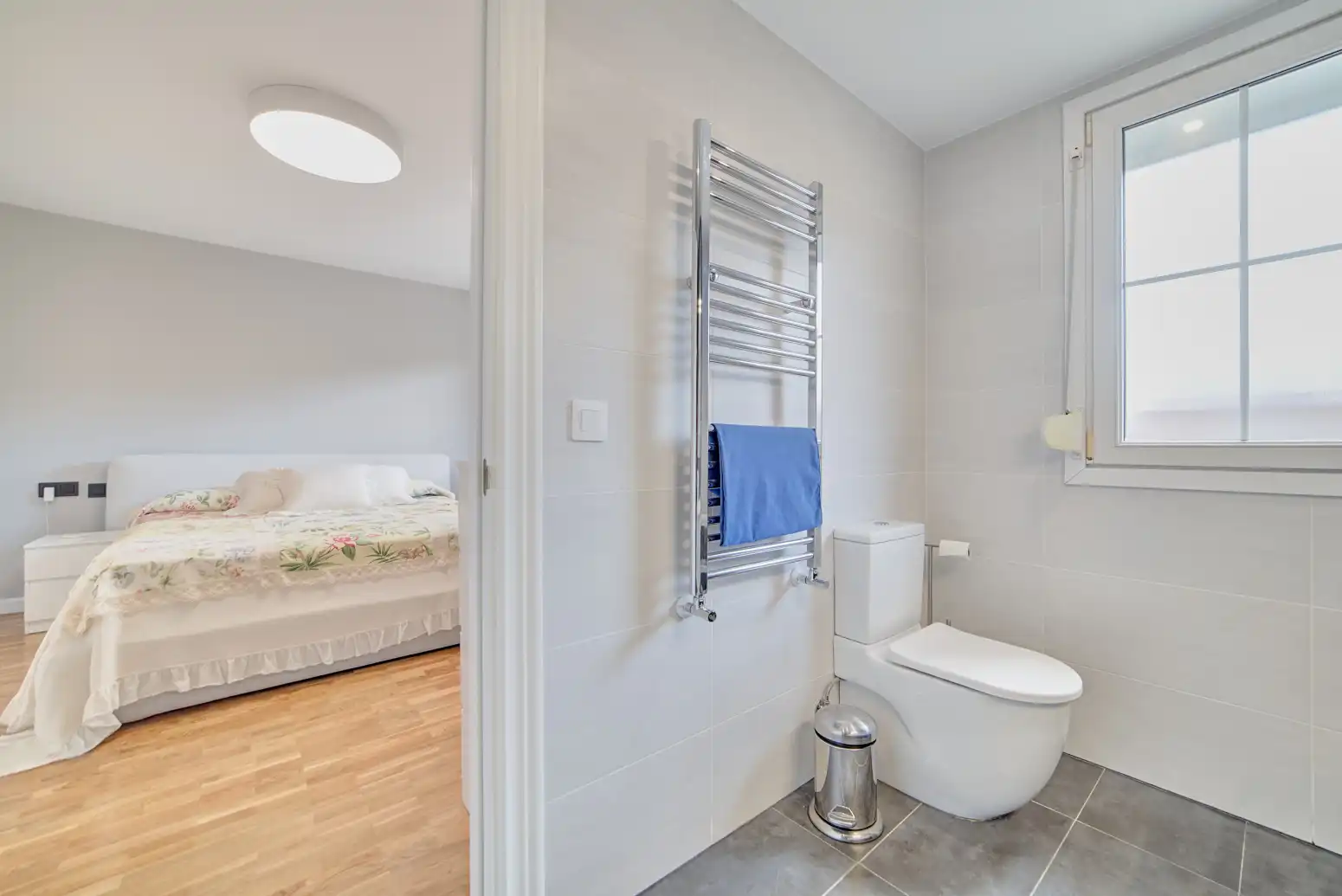 Bany de Casa o xalet en venda en Valle de Egüés / Eguesibar amb Calefacció, Parquet i Terrassa