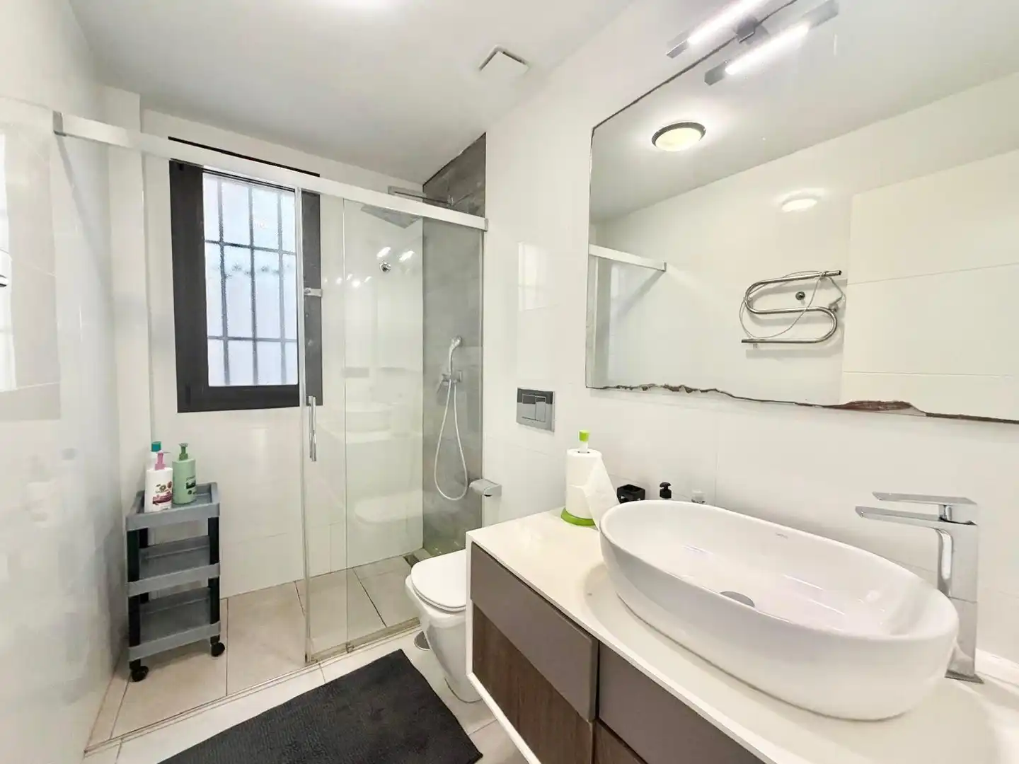 Baño de Casa o chalet de alquiler en Orihuela con Aire acondicionado, Calefacción y Jardín privado