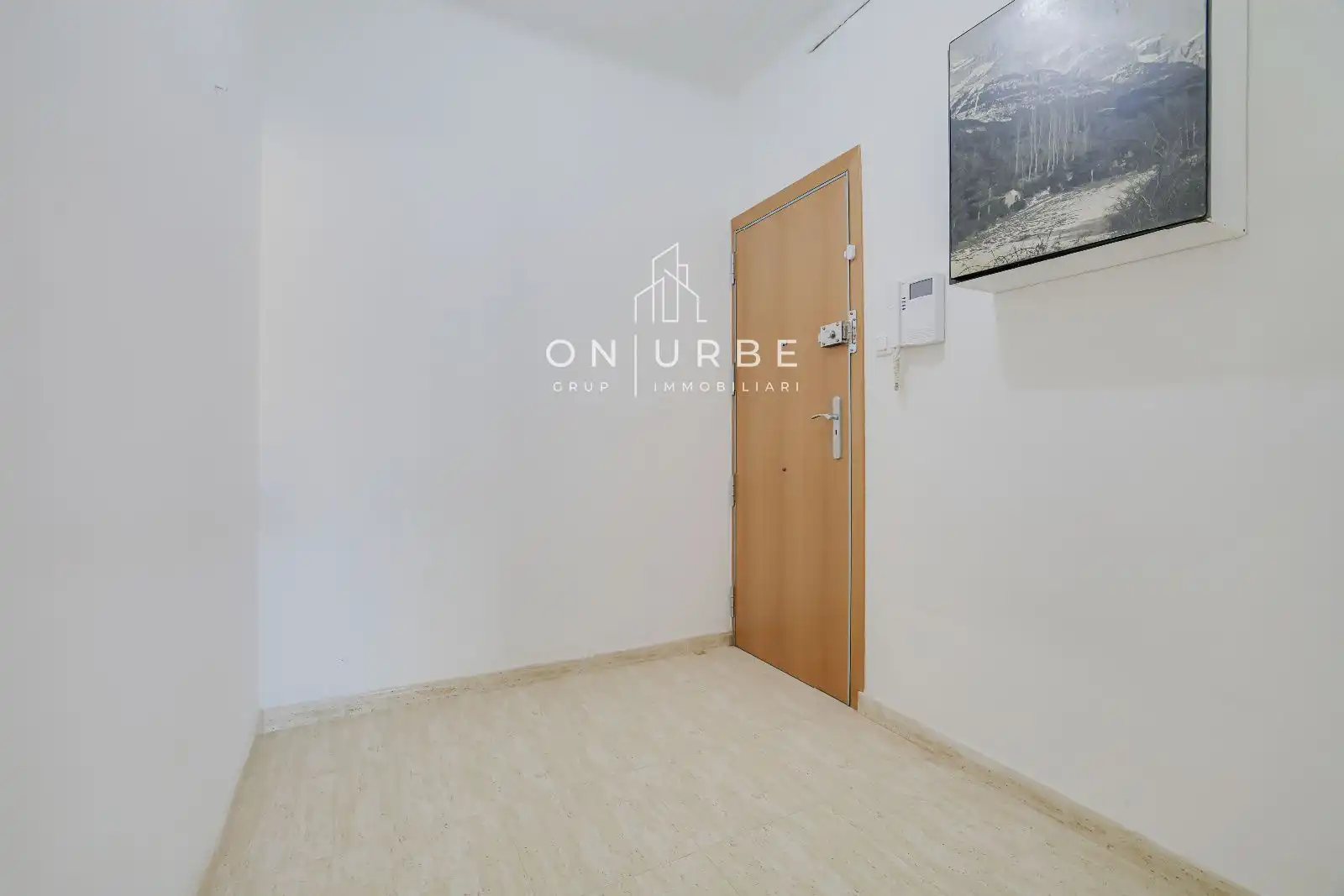 Bedroom of Flat for sale in Barcelona  with Air Conditioner