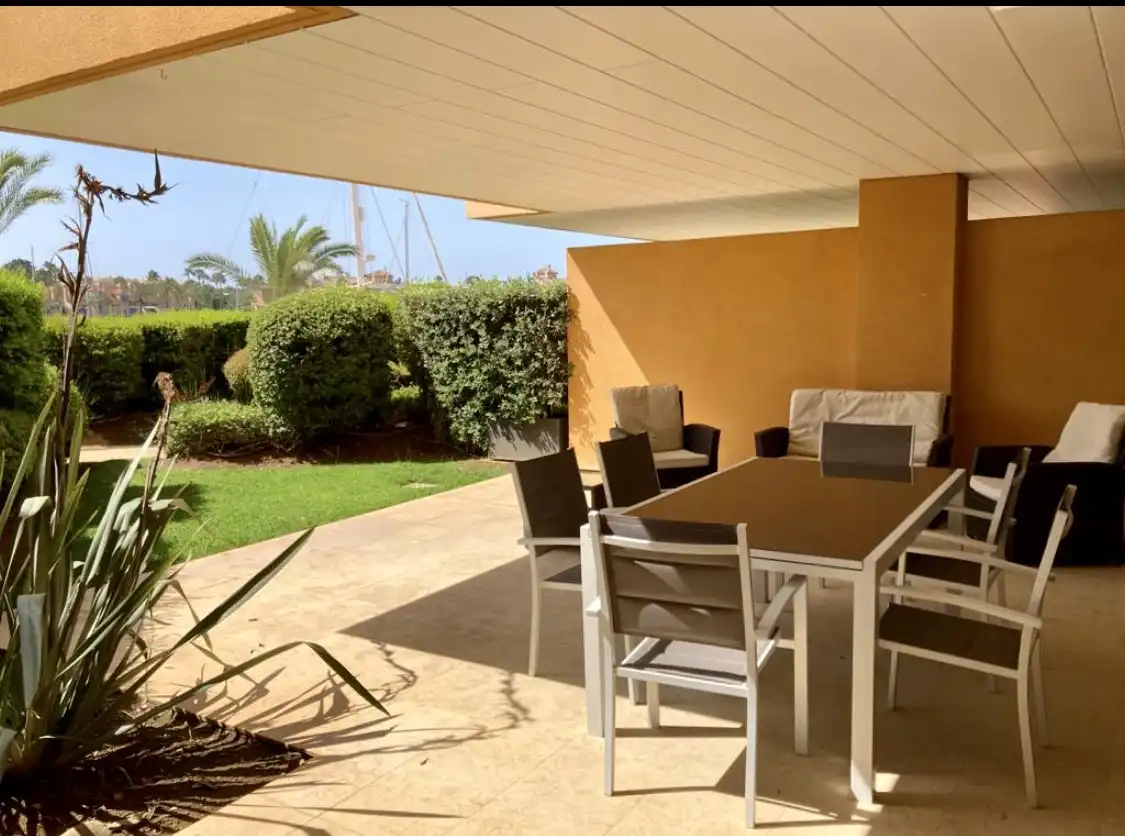 Terraza de Planta baja en venta en Sotogrande con Aire acondicionado, Terraza y Piscina