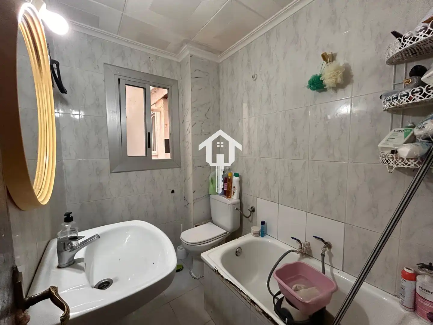 Bathroom of Flat for sale in Alicante / Alacant  with Furnished and Balcony