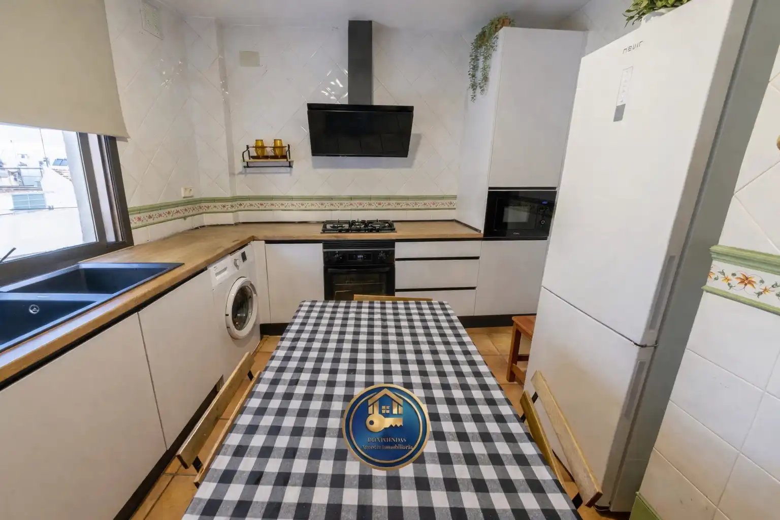 Cocina de Ático en venta en Dos Hermanas con Aire acondicionado y Balcón