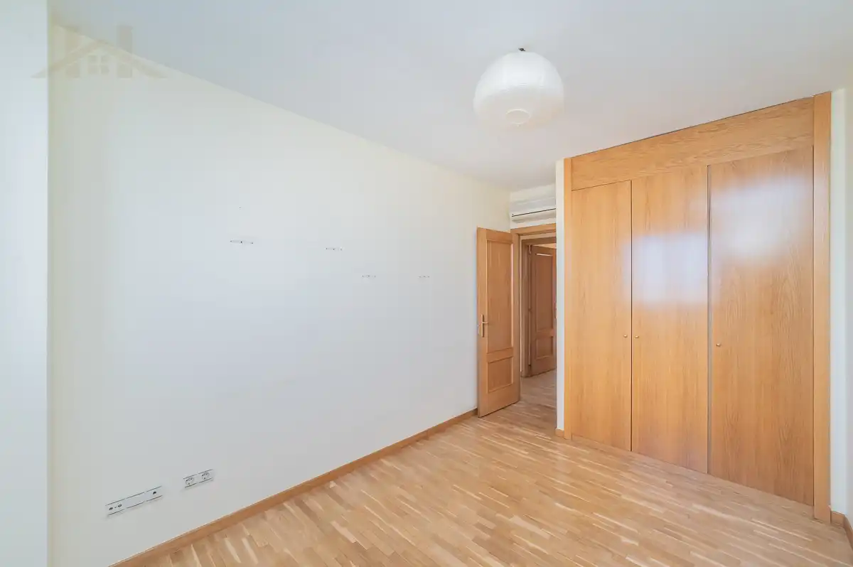 Ático en venta en Arroyomolinos (Madrid) con Aire acondicionado, Calefacción y Jardín privado