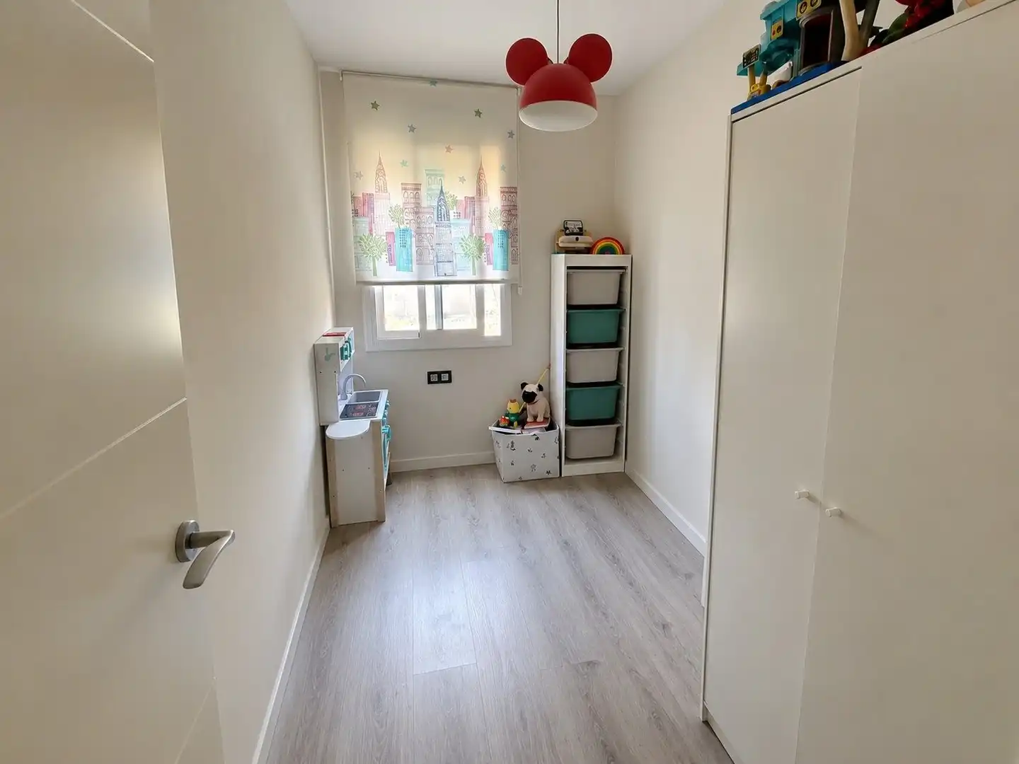 Dormitori de Pis en venda en Sant Andreu de la Barca amb Calefacció, Parquet i Terrassa