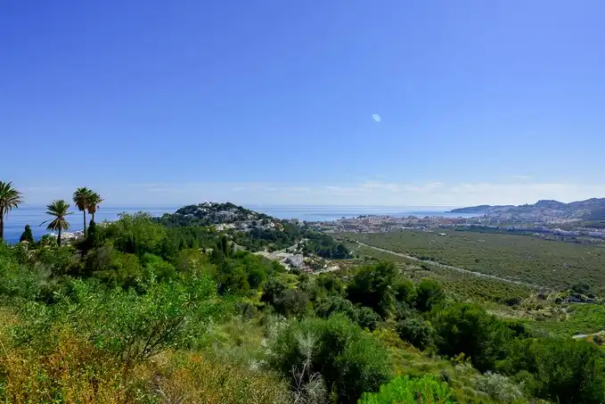 Land for sale in Almuñécar
