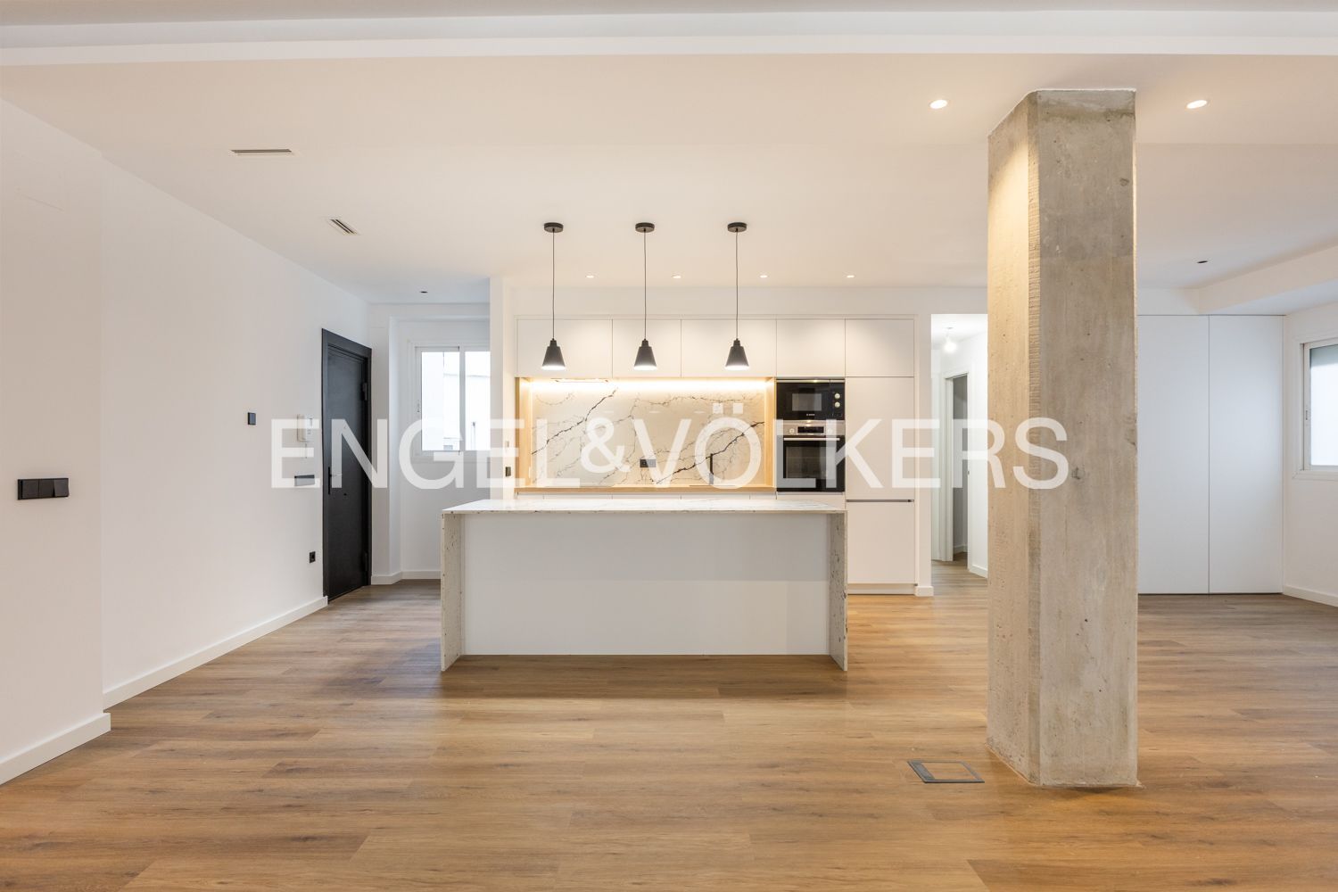 Kitchen of Flat for sale in  Valencia Capital  with Air Conditioner and Heating