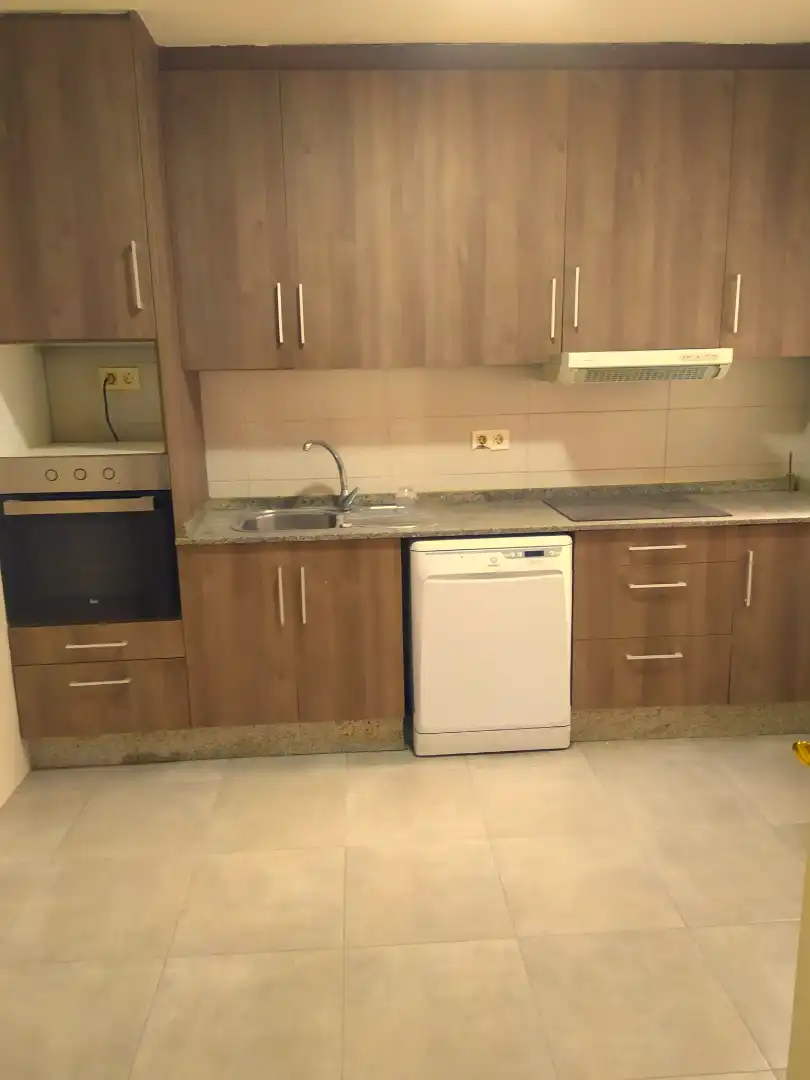 Cocina de Dúplex de alquiler en  Murcia Capital con Trastero