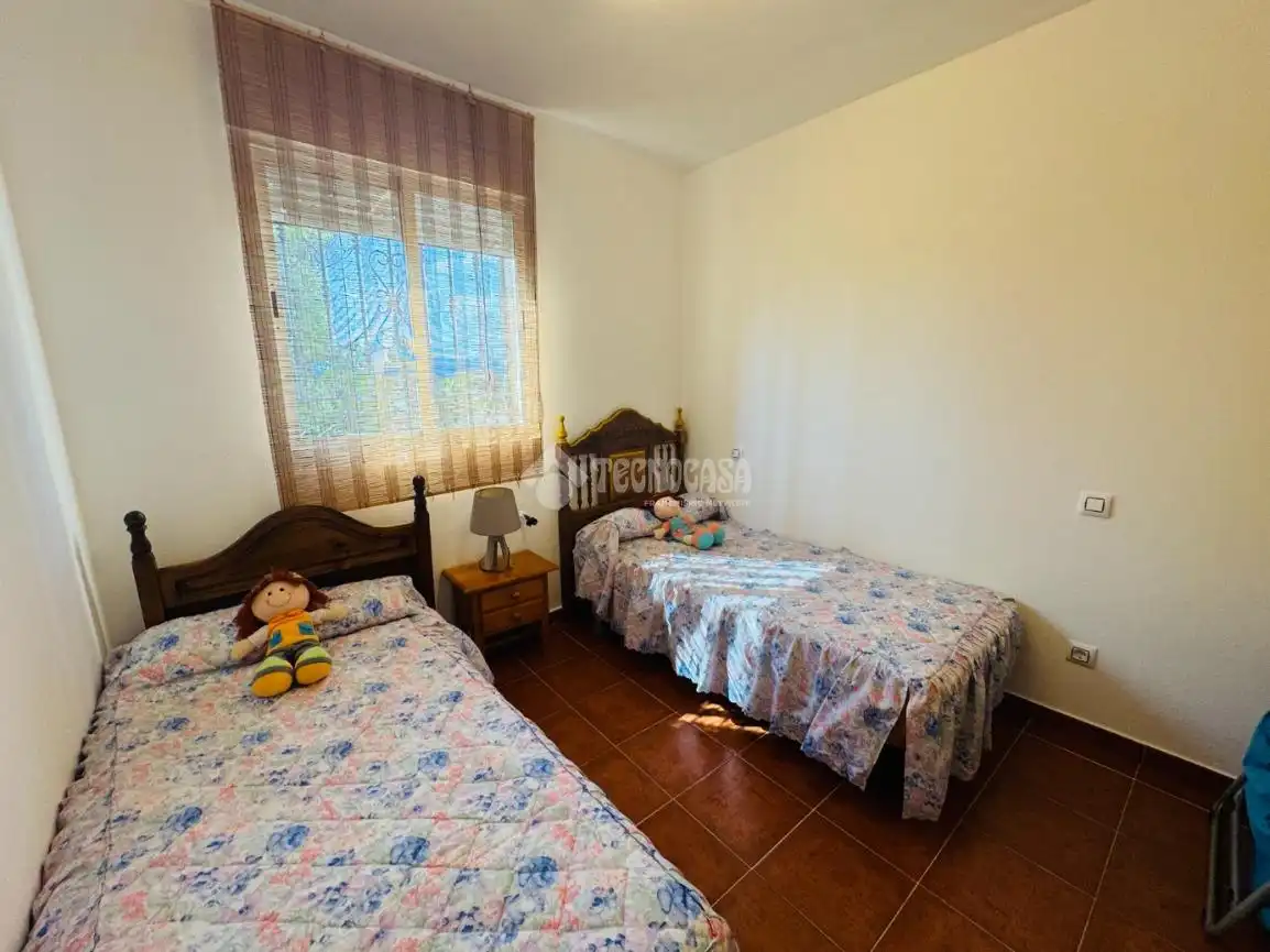 Dormitori de Casa o xalet en venda en Hormigos amb Aire condicionat, Calefacció i Traster