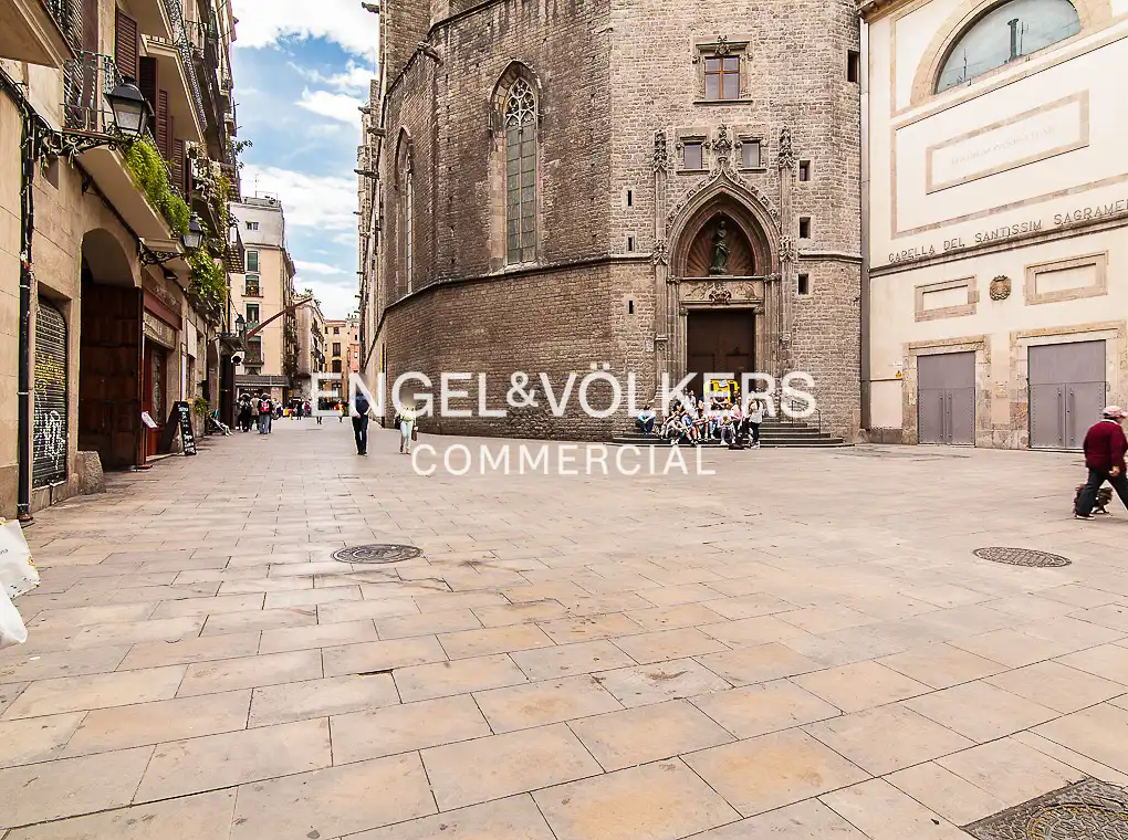 Vista exterior de Local de lloguer en Barcelona amb Aire condicionat, Calefacció i Terrassa