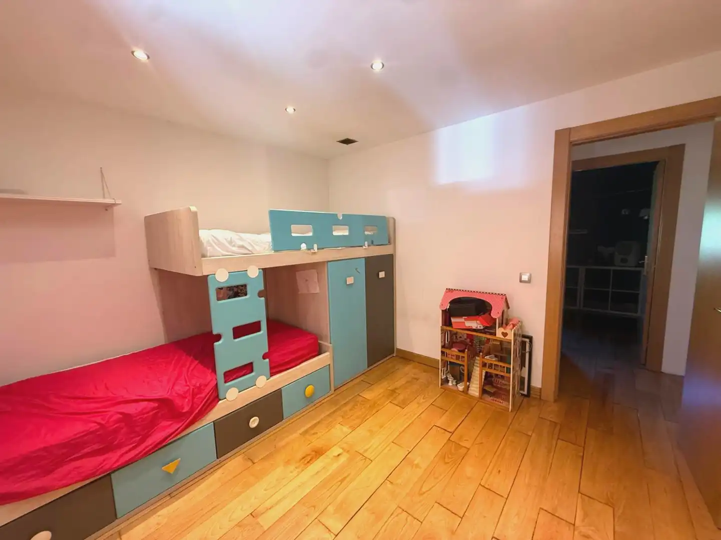 Habitación de Casa o chalet en venta en Castrillón con Calefacción, Jardín privado y Piscina