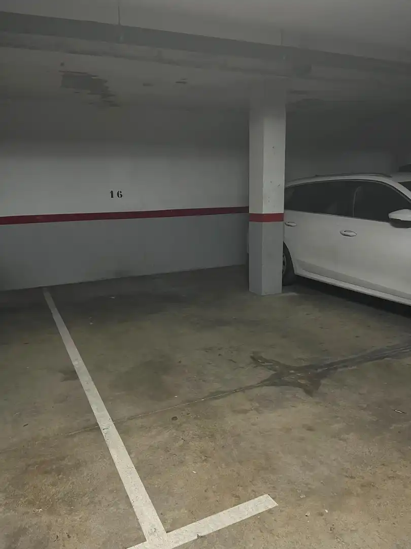 Parkplatz von Wohnungen zur Miete in Islantilla mit Klimaanlage, Heizung und Terrasse