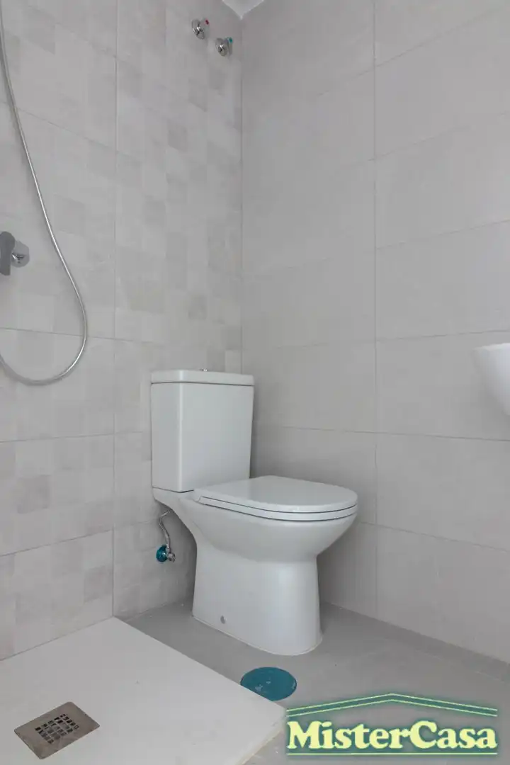 Badezimmer von Wohnung zum Verkauf in Jerez de la Frontera mit Klimaanlage, Privatgarten und Terrasse