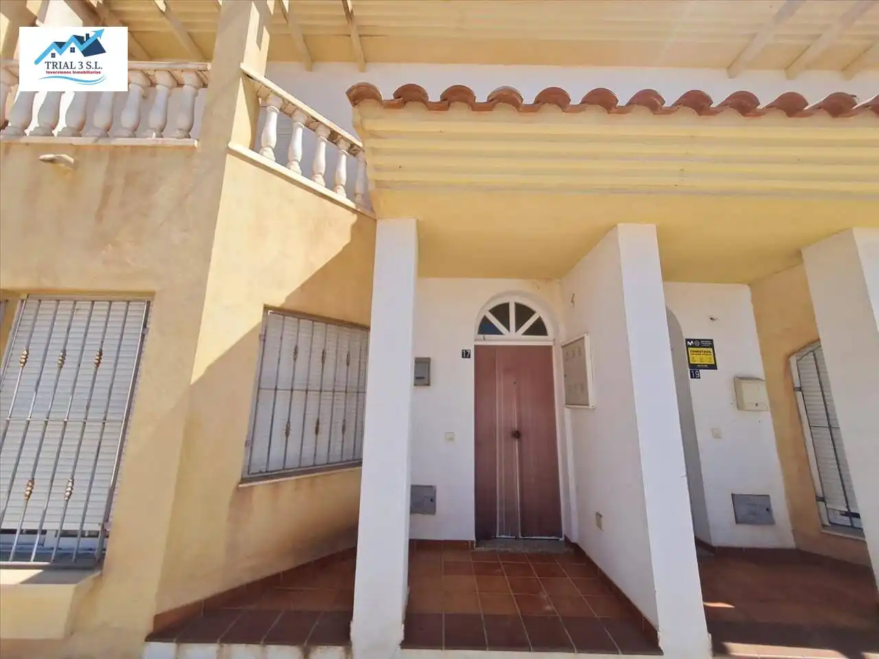 House with pool for sale in Calle LARGO EL