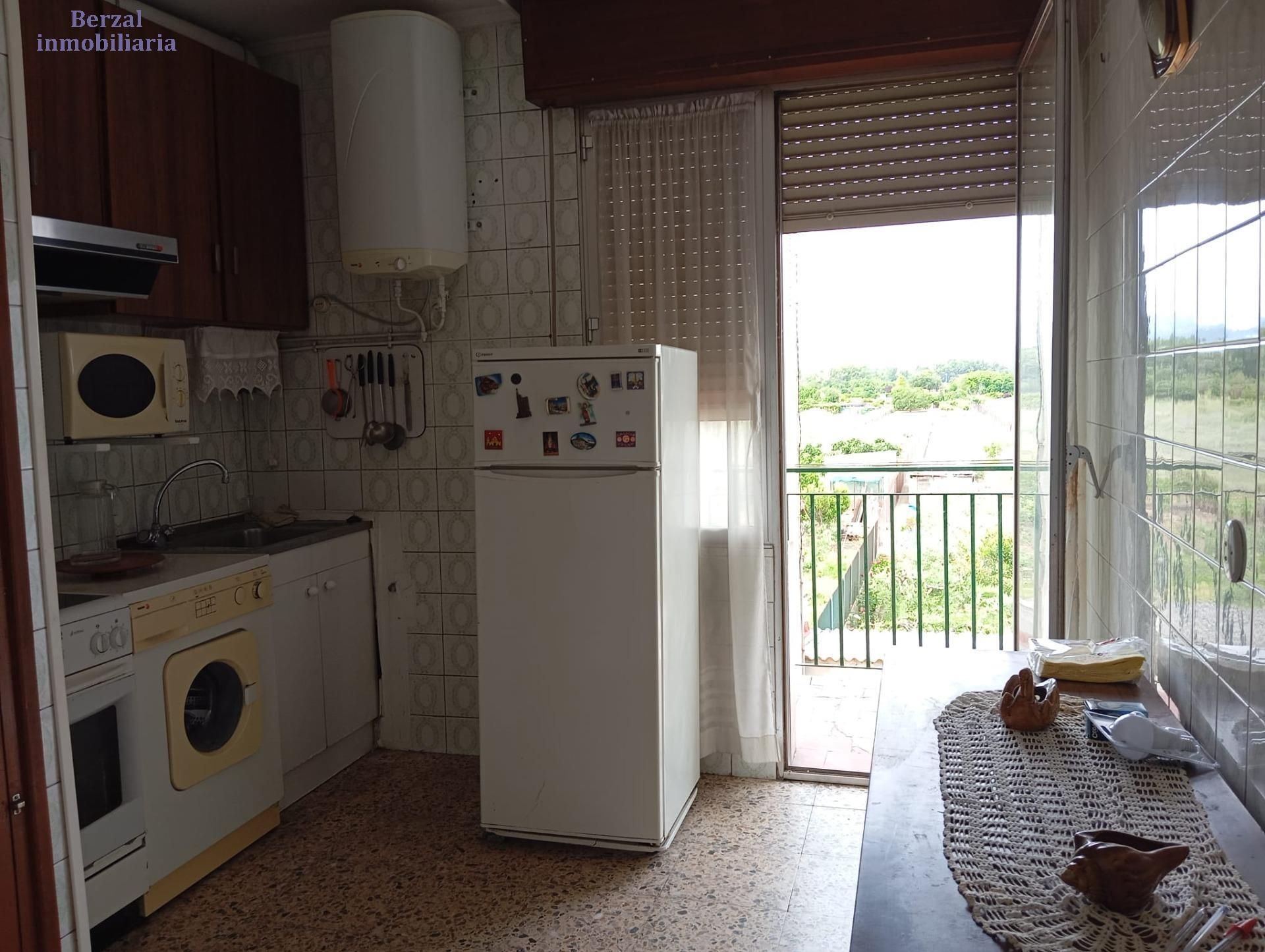 Kitchen of Flat for sale in  Logroño  with Heating and Terrace