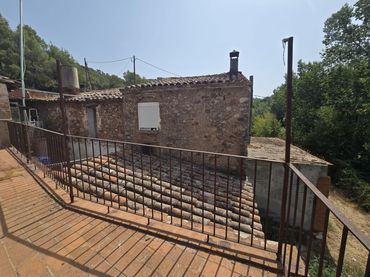 Landhaus mit Balkon zum Verkauf in B-124