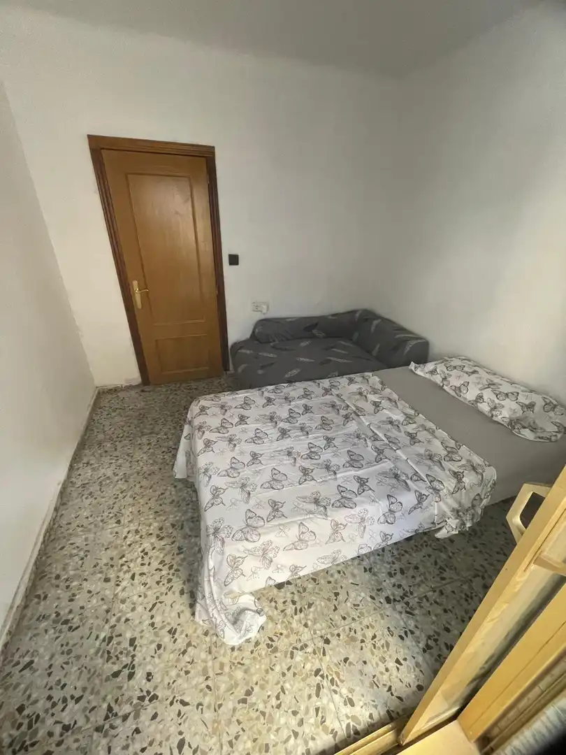 Habitación de Apartamento de alquiler en Alicante / Alacant con Amueblado y Balcón