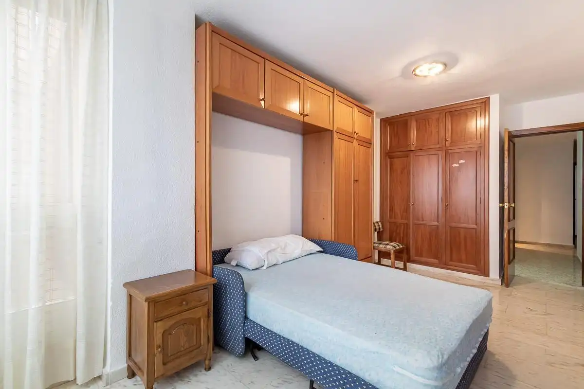 Bedroom of Flat for sale in Ronda
