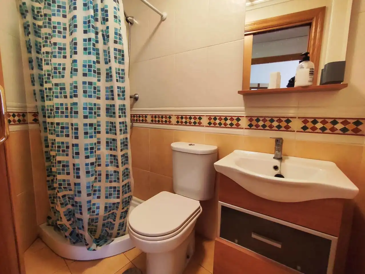 Badezimmer von Wohnung zur Miete in Albacete mit Klimaanlage, Heizung und Terrasse