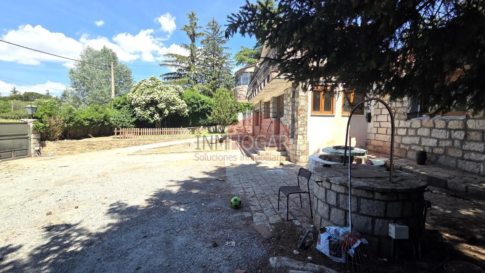 Vista exterior de Casa o chalet en venta en Herradón de Pinares con Calefacción, Jardín privado y Terraza
