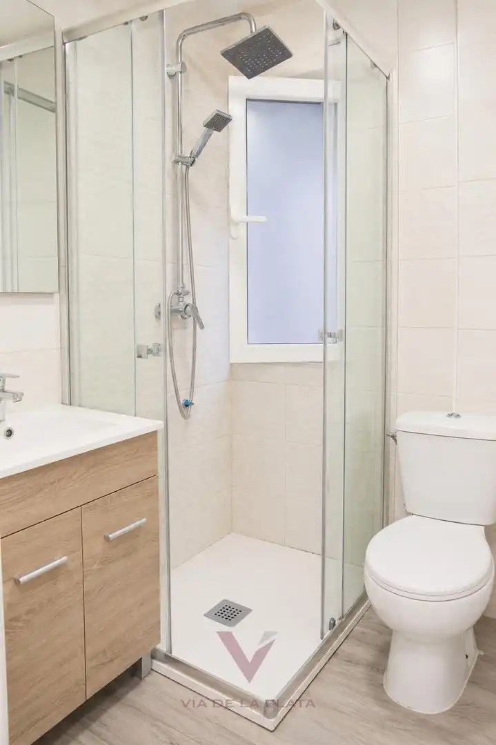 Bathroom of Flat for sale in Cabrerizos  with Heating, Furnished and Oven