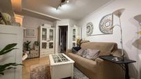 Living room of Flat for sale in  Madrid Capital  with Air Conditioner, Heating and Terrace