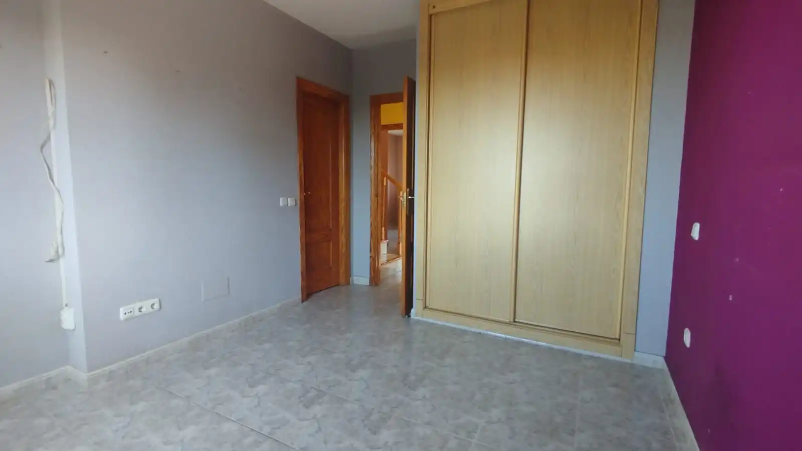 Dormitori de Casa adosada en venda en Uceda amb Calefacció, Jardí privat i Parquet