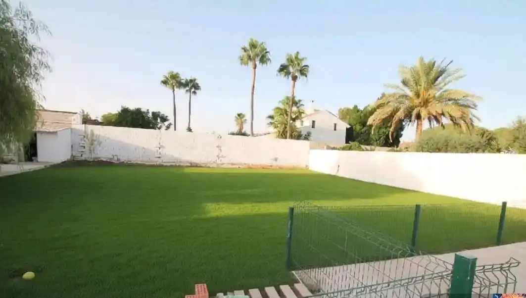 Jardí de Casa o xalet en venda en Alcalá de Guadaira amb Aire condicionat, Calefacció i Jardí privat
