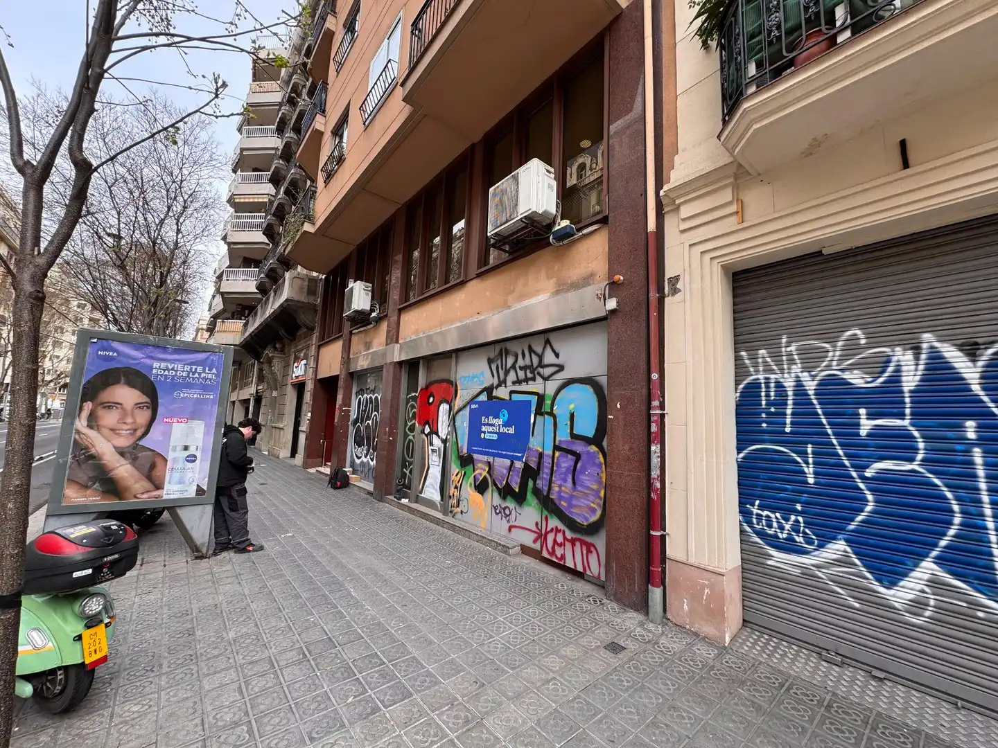 Exterior view of Commercial properties for sale in Barcelona