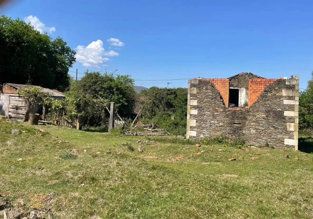 Residencial en venta en Lalín