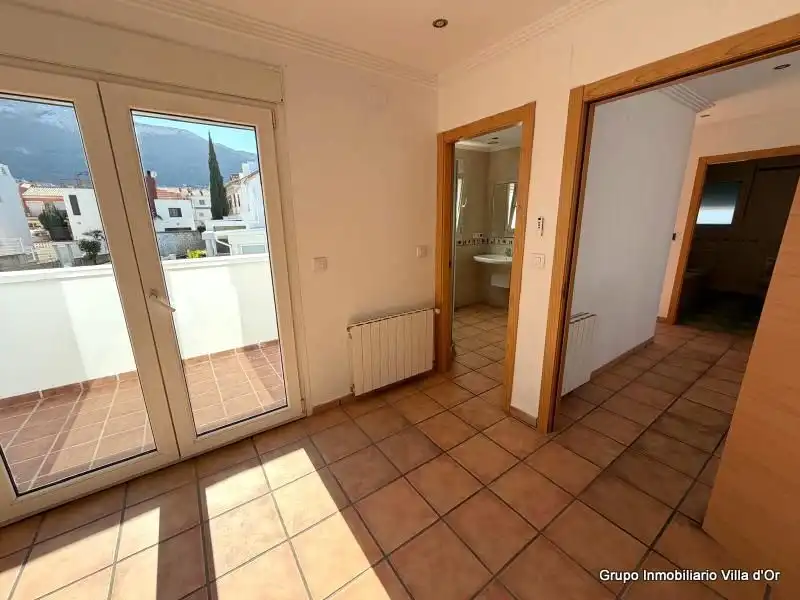 Außenansicht von Haus oder Chalet zum Verkauf in Dénia mit Klimaanlage, Heizung und Privatgarten