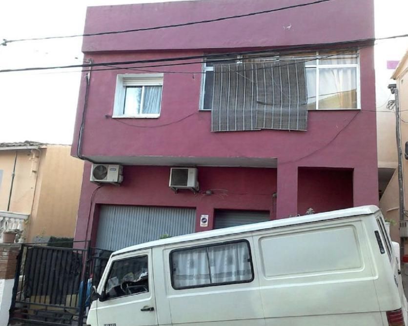 Exterior view of House or chalet for sale in Sant Vicenç Dels Horts  with Storage room