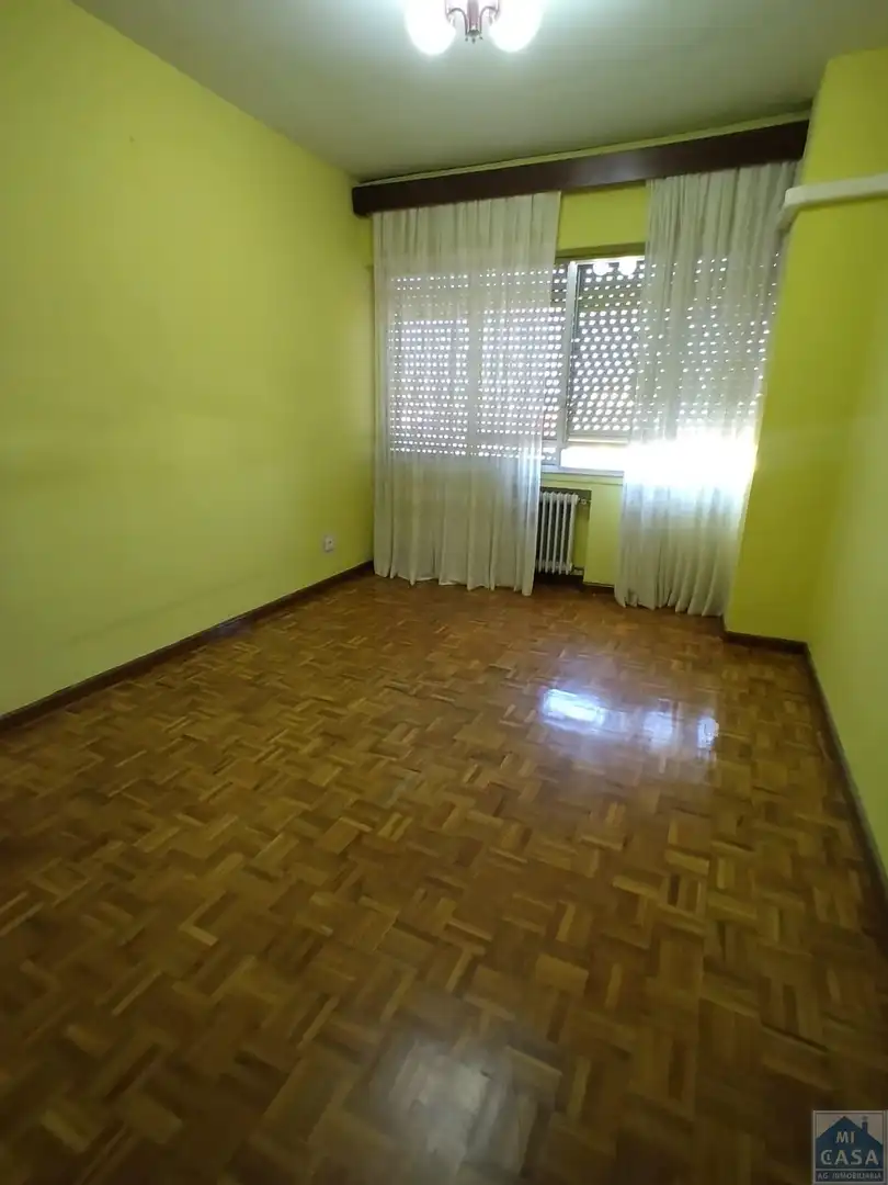 Dormitori de Pis en venda en Mérida amb Aire condicionat, Calefacció i Parquet