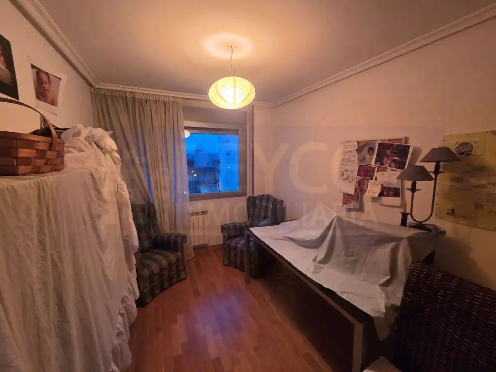 Habitación de Piso en venta en  Logroño con Piscina