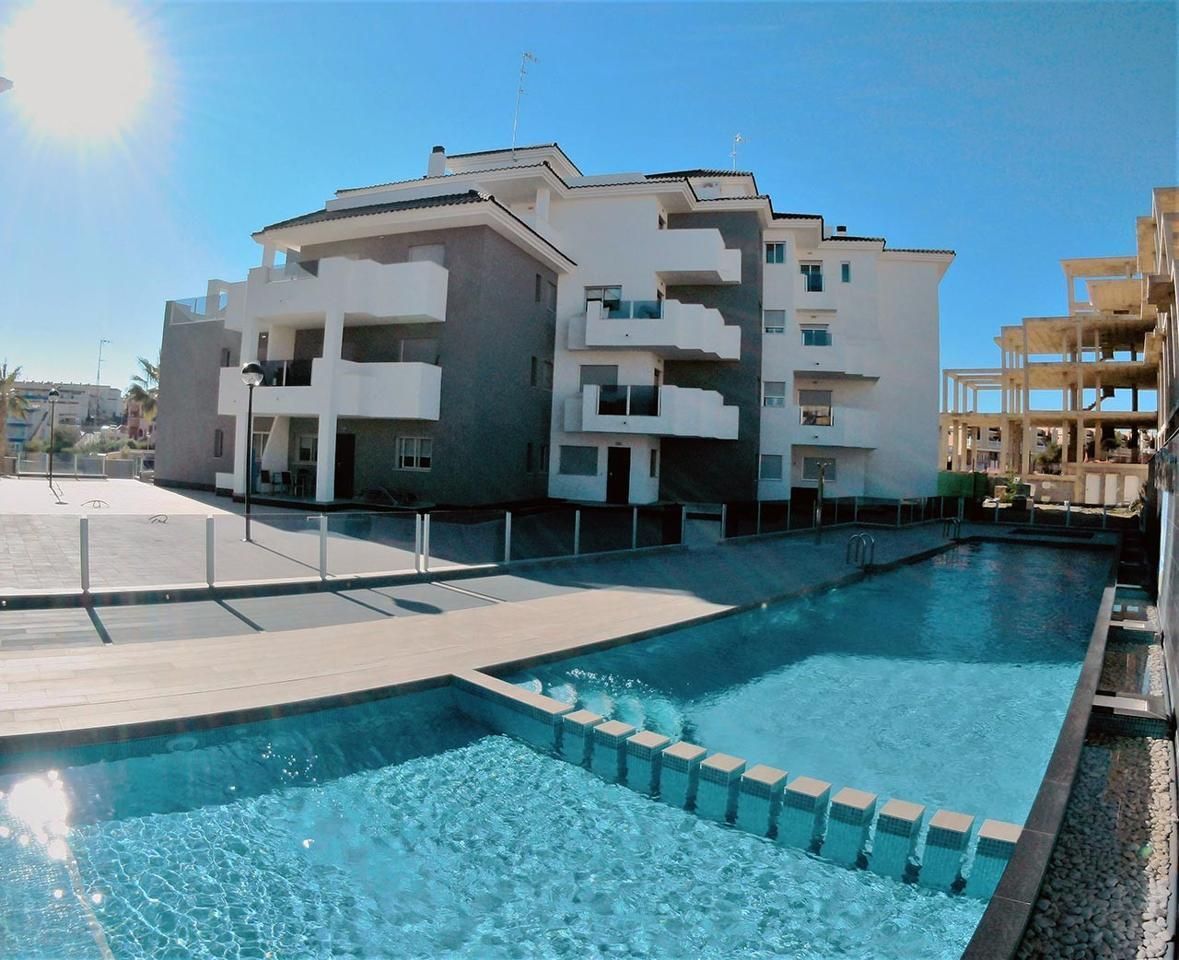 Piscina de Pis en venda en Orihuela amb Aire condicionat i Piscina comunitària