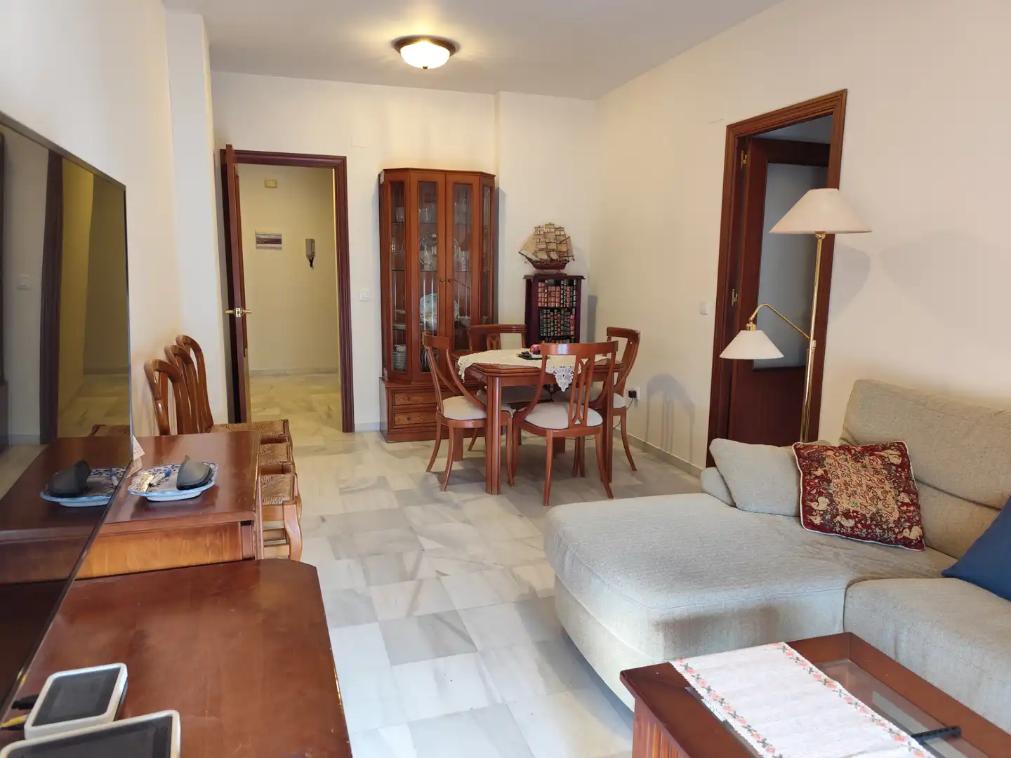 Sala d'estar de Pis de lloguer en Sanlúcar de Barrameda amb Aire condicionat, Calefacció i Terrassa