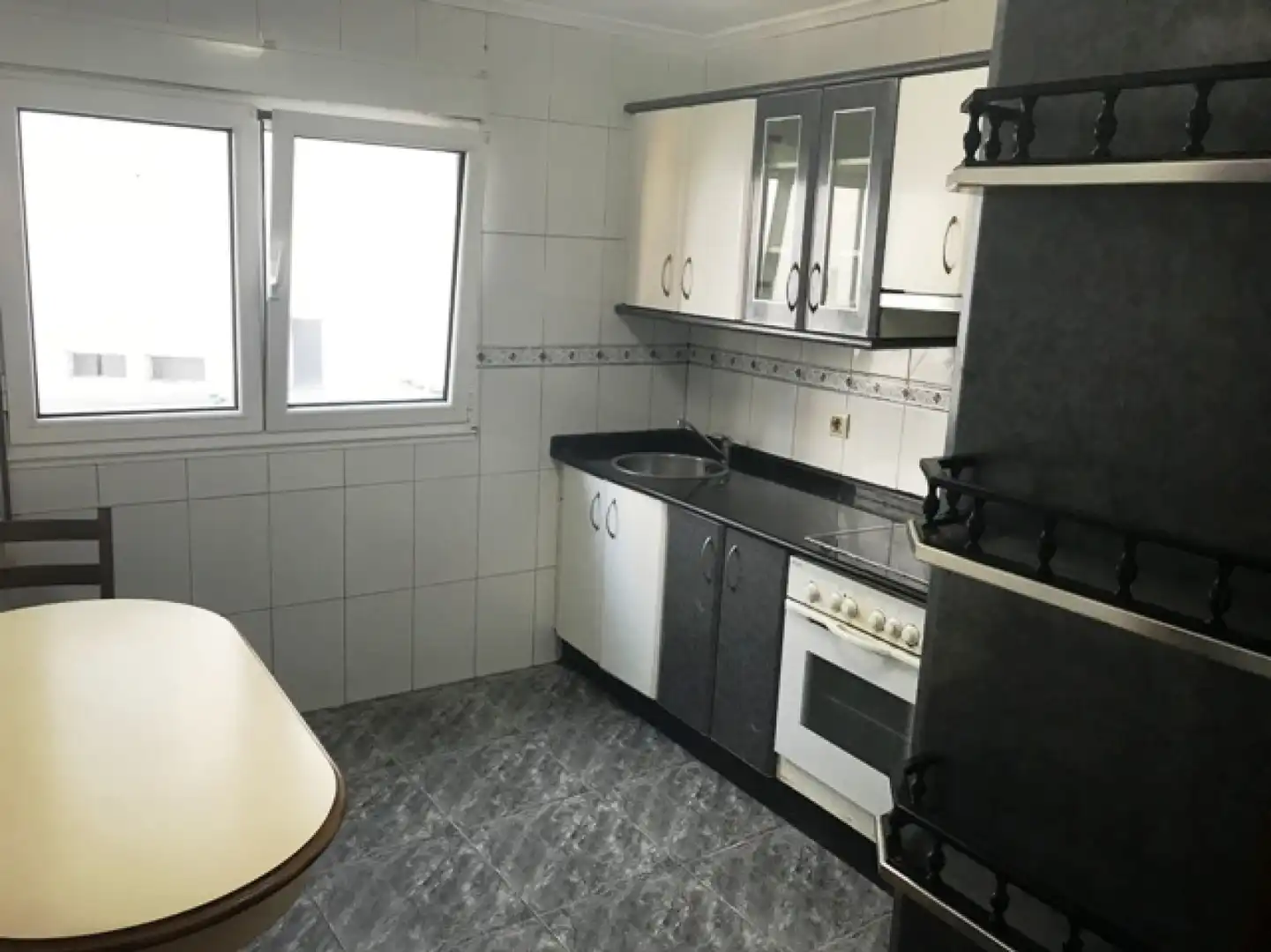 Cocina de Piso en venta en Corvera de Asturias con Calefacción