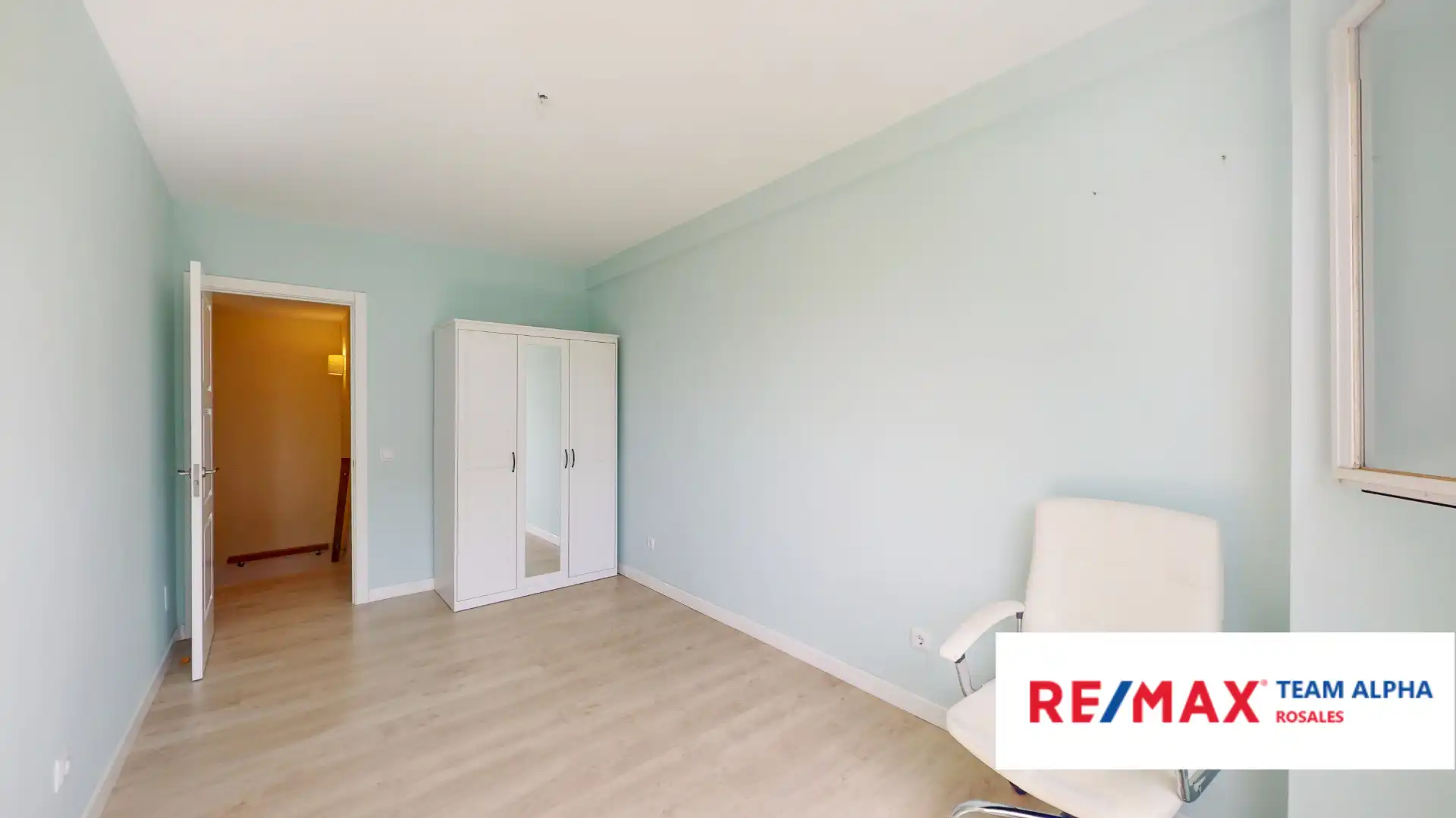 Bedroom of Flat for sale in Madrid  with Heating, Private garden and Parquet flooring
