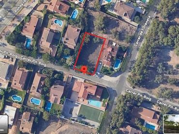 Residential land for sale in Carrer carrer pit-roig 14