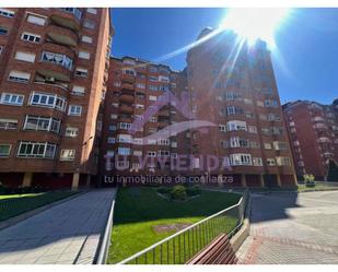 Vista exterior de Pis en venda en Valladolid Capital amb Calefacció, Parquet i Terrassa