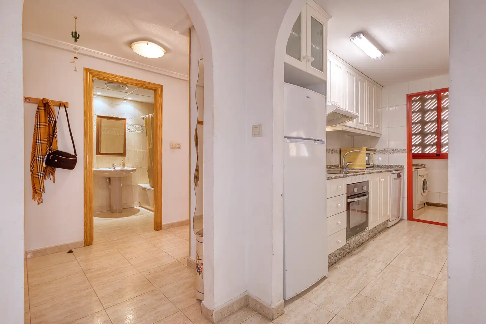 Cocina de Piso en venta en Villajoyosa / La Vila Joiosa con Terraza, Horno y Piscina comunitaria