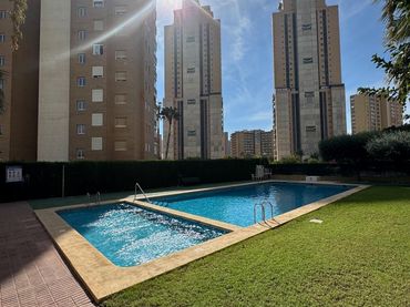 Apartament amb piscina en venda a Levante Alto
