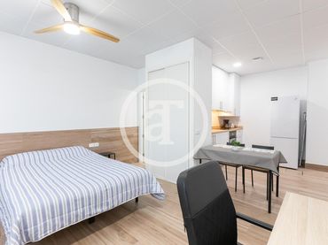 Estudio con ascensor en alquiler en Calle de San Manuel 3