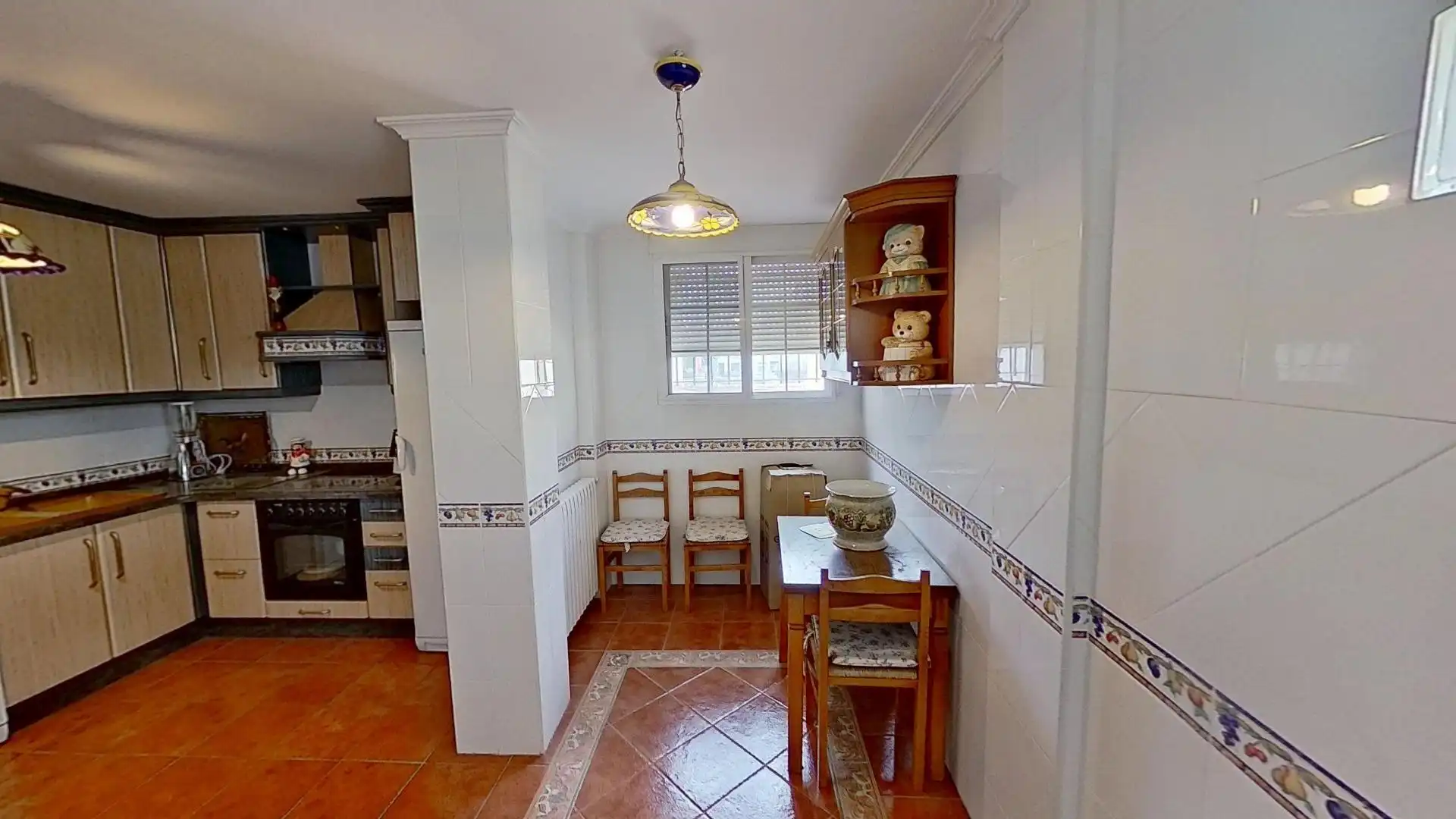 Cuina de Casa o xalet en venda en Albacete amb Aire condicionat, Calefacció i Jardí privat