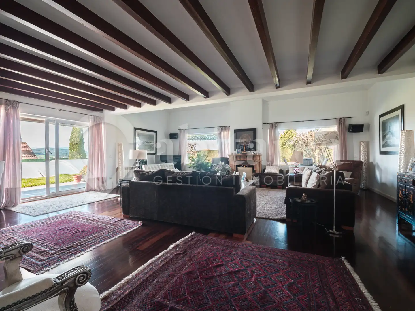 Sala de estar de Casa o chalet en venta en Piélagos con Calefacción, Jardín privado y Parquet